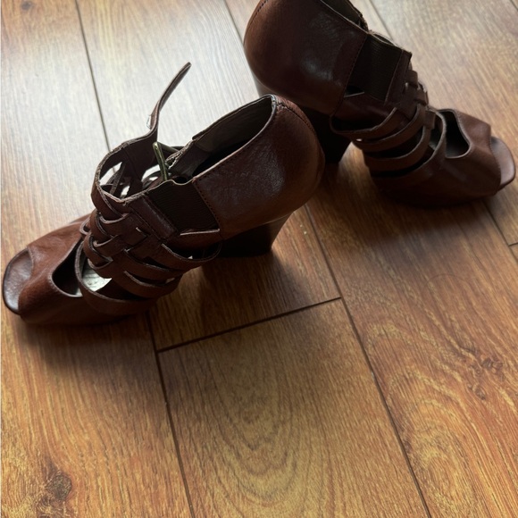 Dolce Vita sandals - Picture 2 of 3